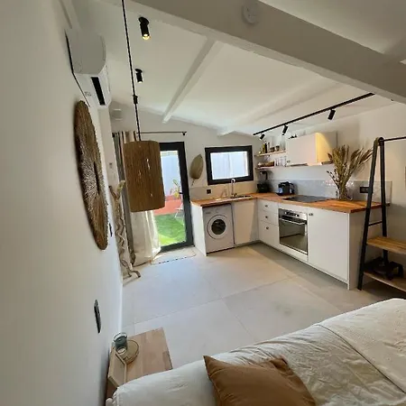 Apartment Grand Renove De Style Boheme Chic, Avec Patio & Au Coeur Du Village Saint-Cyr-sur-Mer