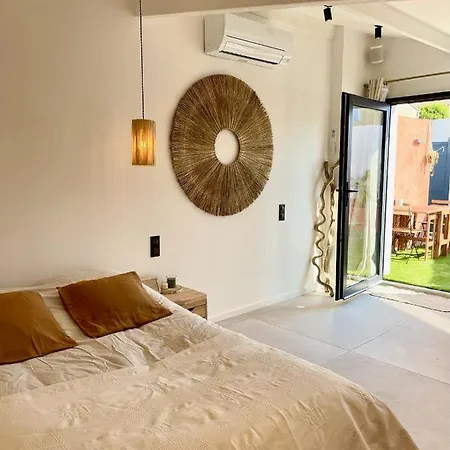 Grand Renove De Style Boheme Chic, Avec Patio & Au Coeur Du Village Saint-Cyr-sur-Mer