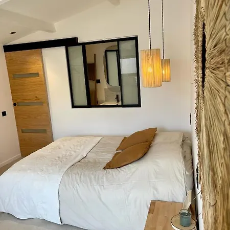 Apartment Grand Renove De Style Boheme Chic, Avec Patio & Au Coeur Du Village Saint-Cyr-sur-Mer
